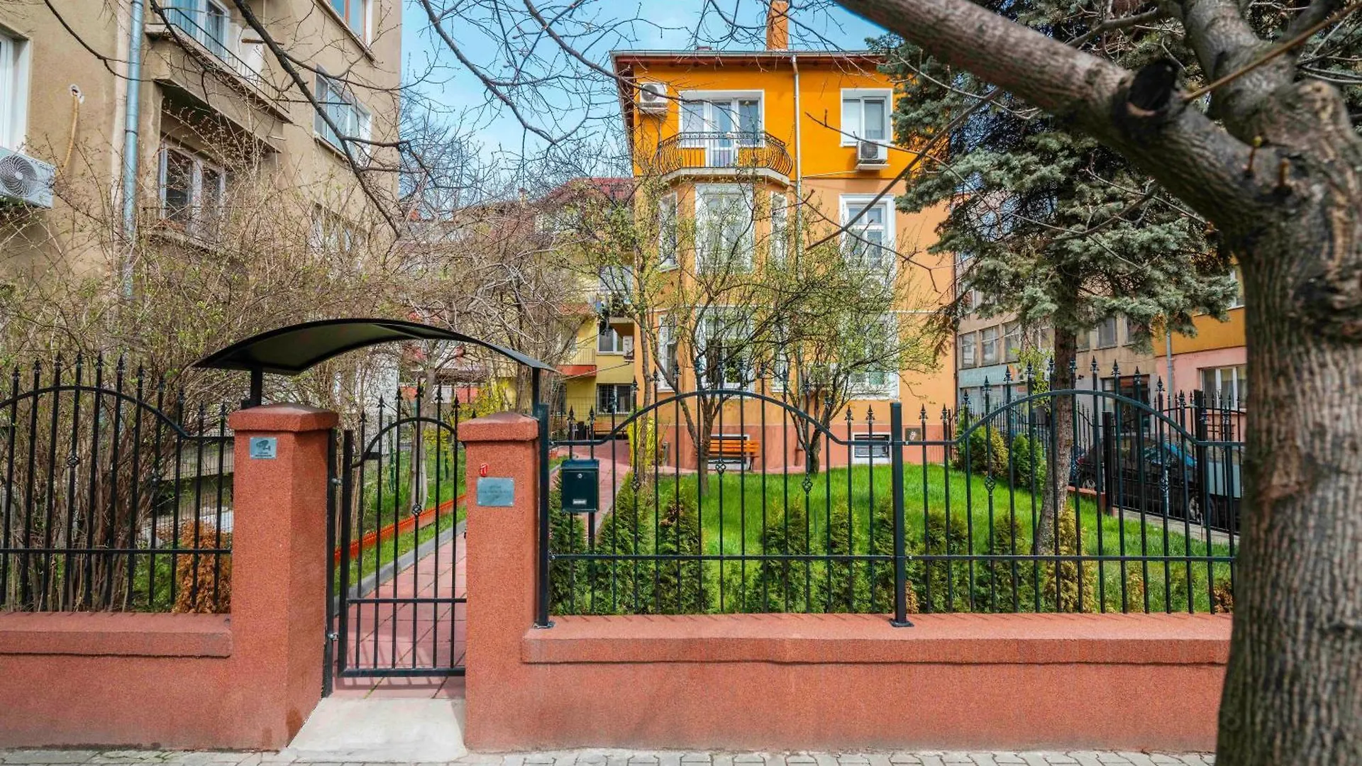 The Secret Spot 1Bd Apartment Sofia